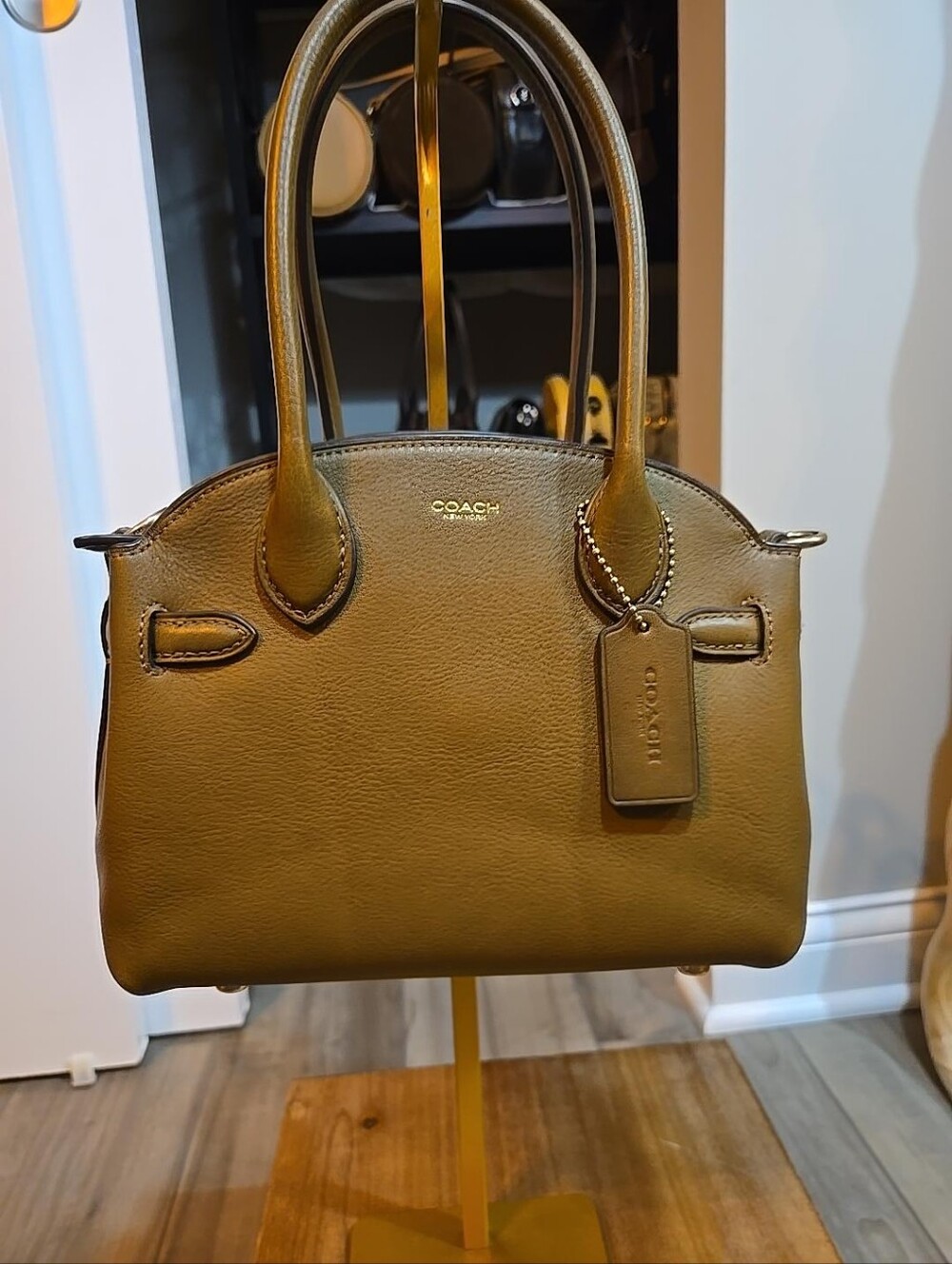 Coach Soft Empire Carryall 21 – Muted Olive NWT